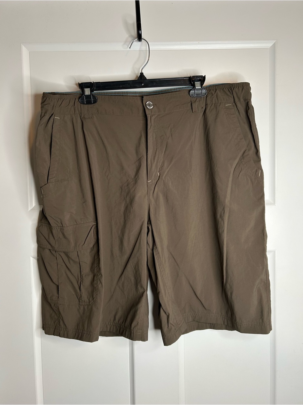 Columbia Women’s 1X Shorts Hiking Outdoors Tan 4752
